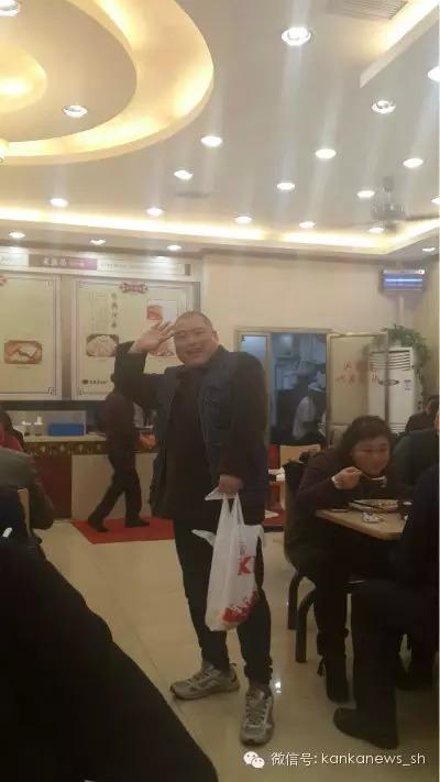 百度胖老师吧上海市公安局轨道交通分局石宇玉老师求救 微信抖音快手百度贴吧百科图片视频知道搜索上海胖老  ...